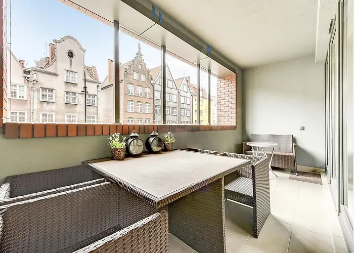 Old Town By Welcome Гданьск